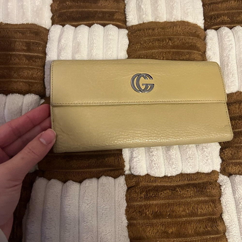 Gucci Light Tan Leather Wallet
